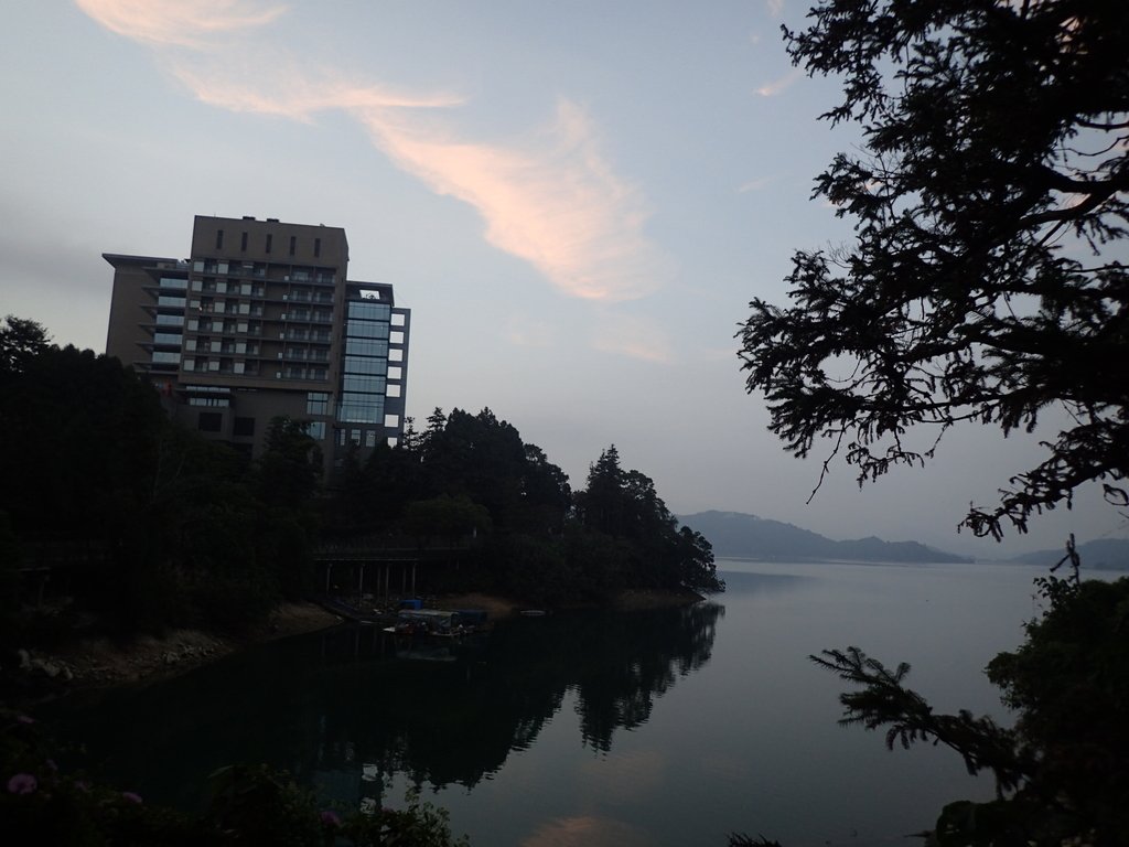 PA292265.JPG - 日月潭  朝霧碼頭  晨曦之美