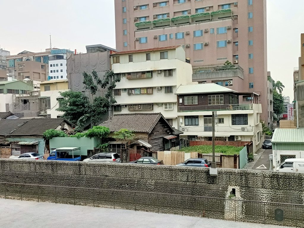 IMG20210326070722.jpg - 台中  街路隨拍  (44)