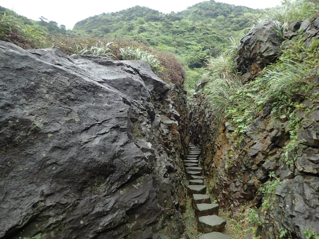 P3240556.JPG - 金瓜石之  內九份溪圳橋