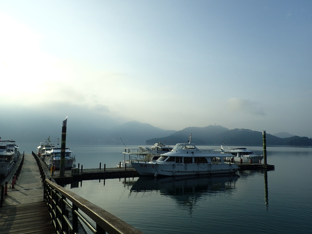 PA292383.JPG - 日月潭  朝霧碼頭  晨曦之美