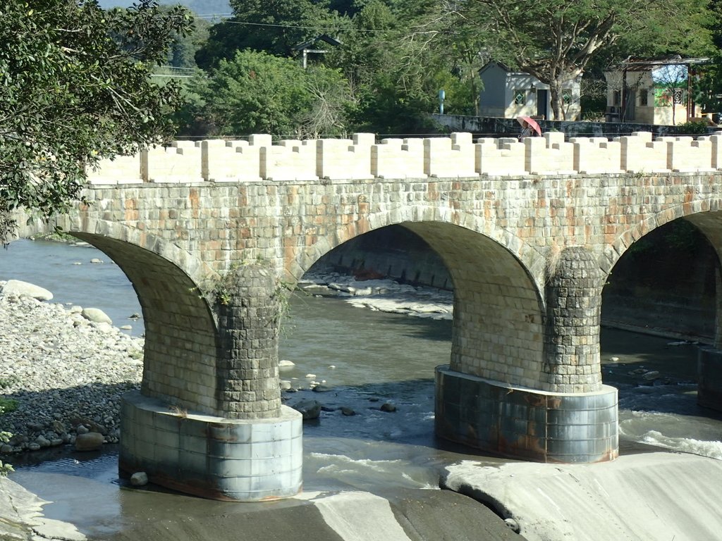 PB225199.JPG - 國姓  北港溪  糯米石橋