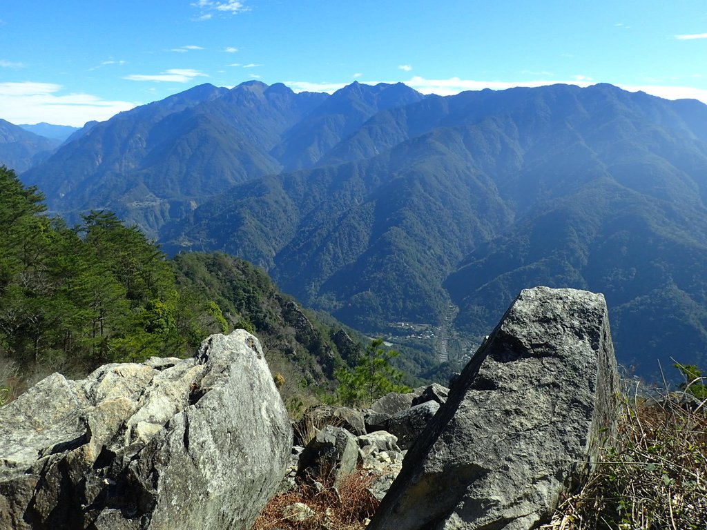 PC282609.JPG - 谷關七雄之  東卯山