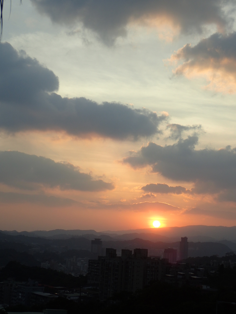 P9309305.JPG - 基隆  圓窗領夕照