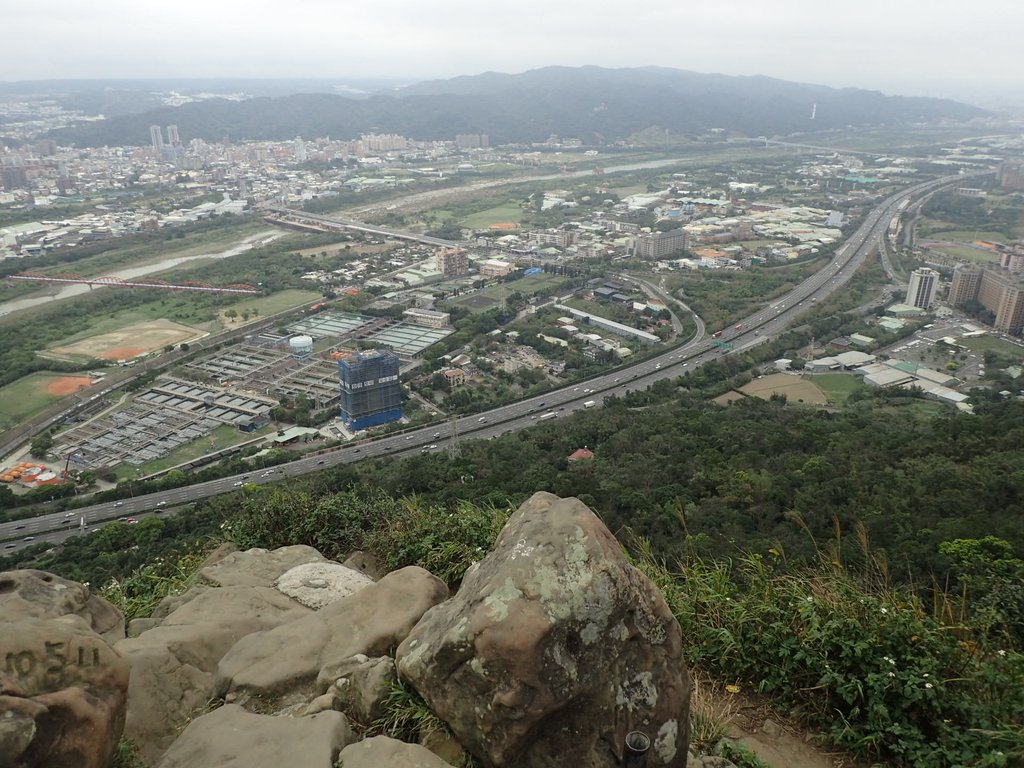 P2168085.JPG - 三峽  鳶山  (福德坑山)