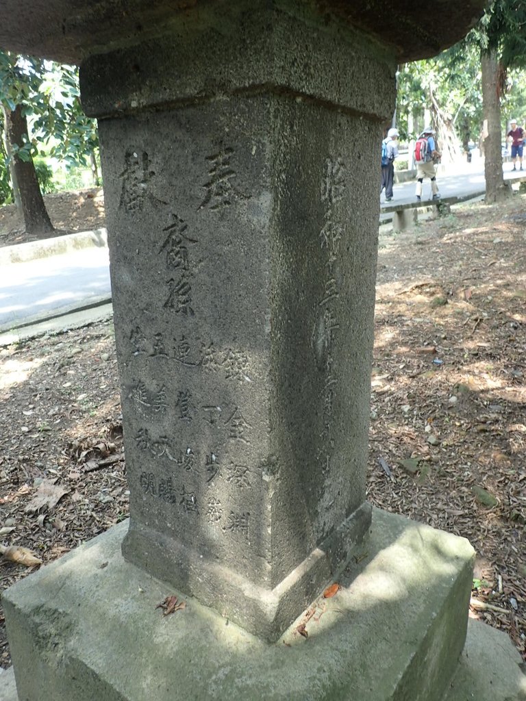 P9027357.JPG - 內湖  葉氏祖廟石燈籠