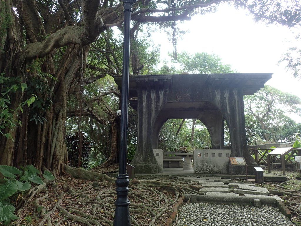 PB300403.JPG - 原  臺北水道  觀音山蓄水池