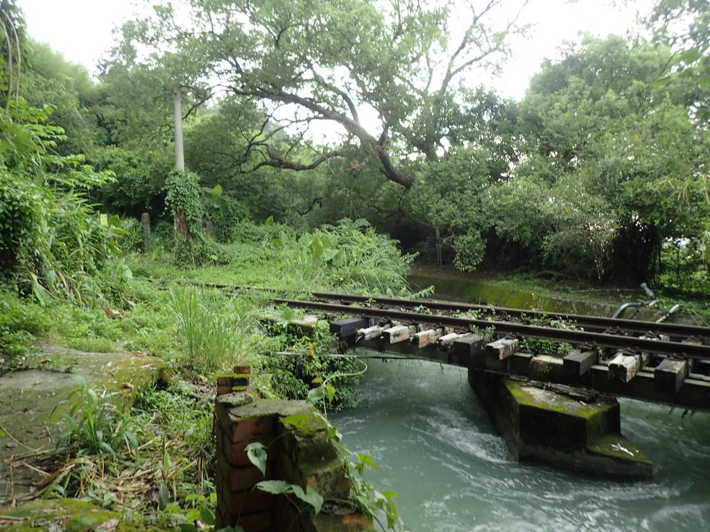 P8287391.JPG - 舊山線鐵道  后里圳磚橋