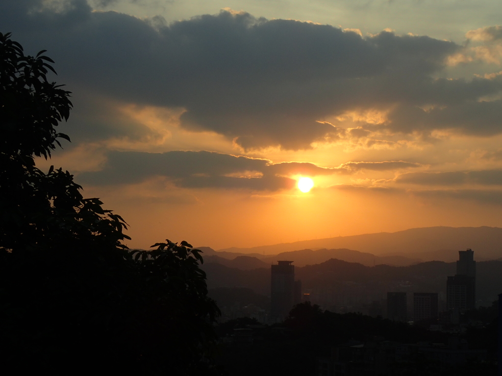 P9309288.JPG - 基隆  圓窗領夕照