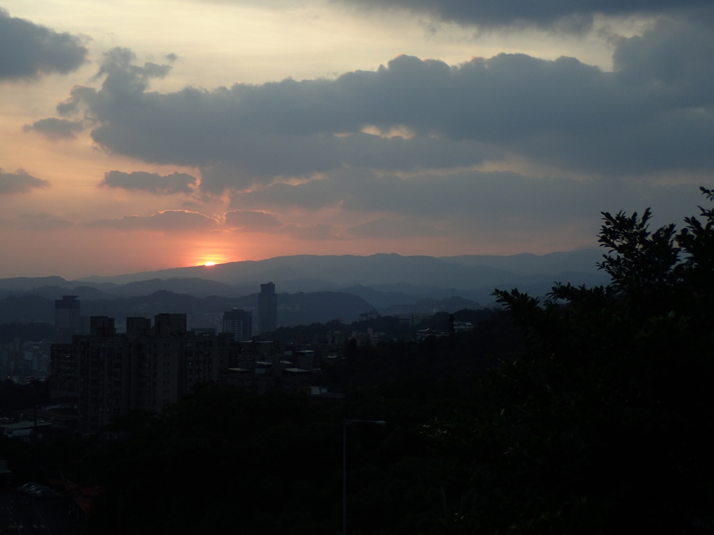 P9309310.JPG - 基隆  圓窗領夕照