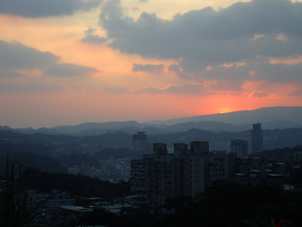 P9309317.JPG - 基隆  圓窗領夕照