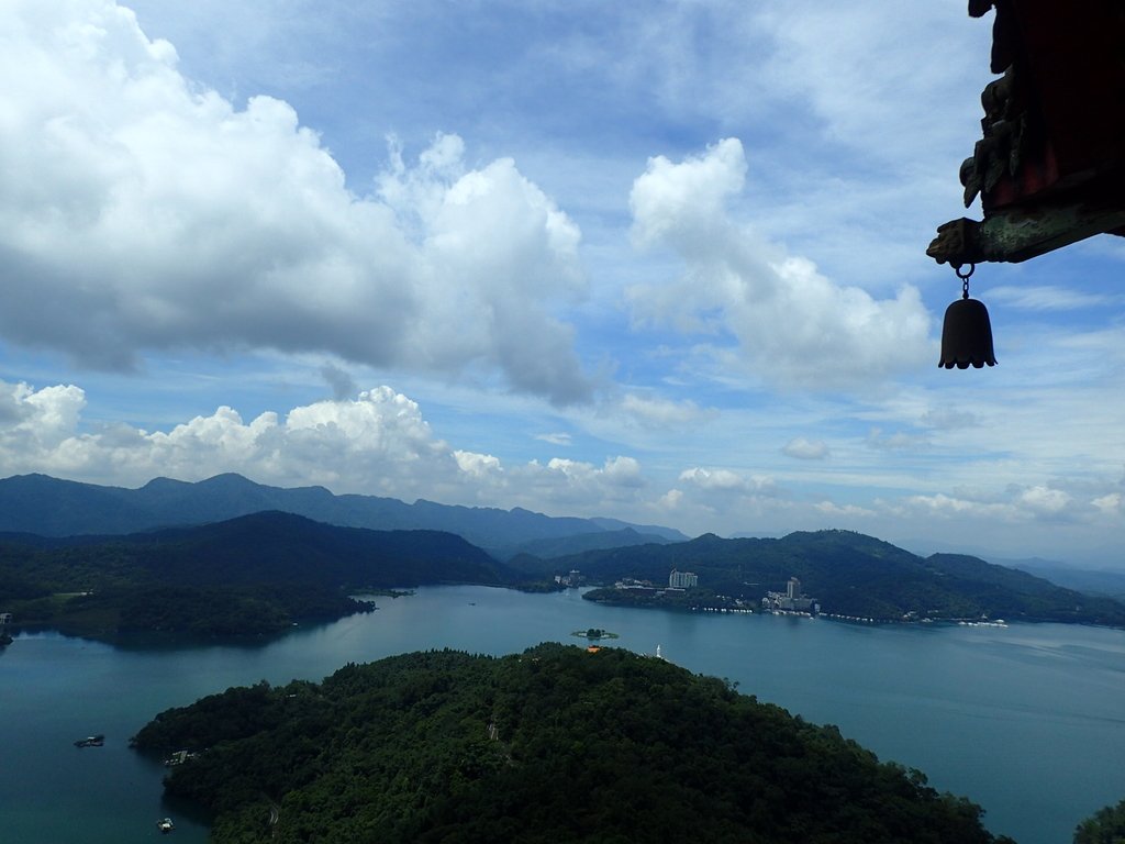 P9017503.JPG - 慈恩塔  眺日月潭之  湖光山色