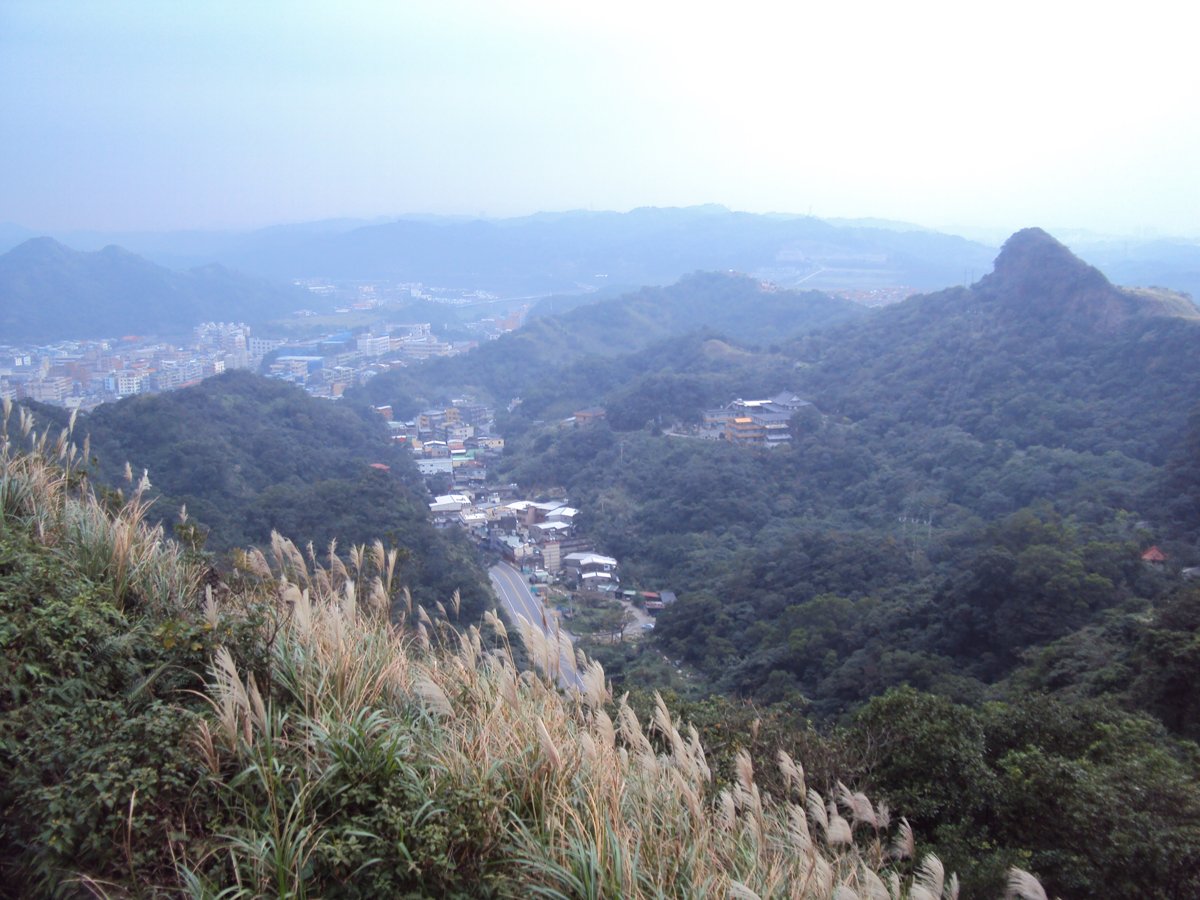 DSC01375.JPG - 瑞芳秀崎山  潛龍在淵石碣