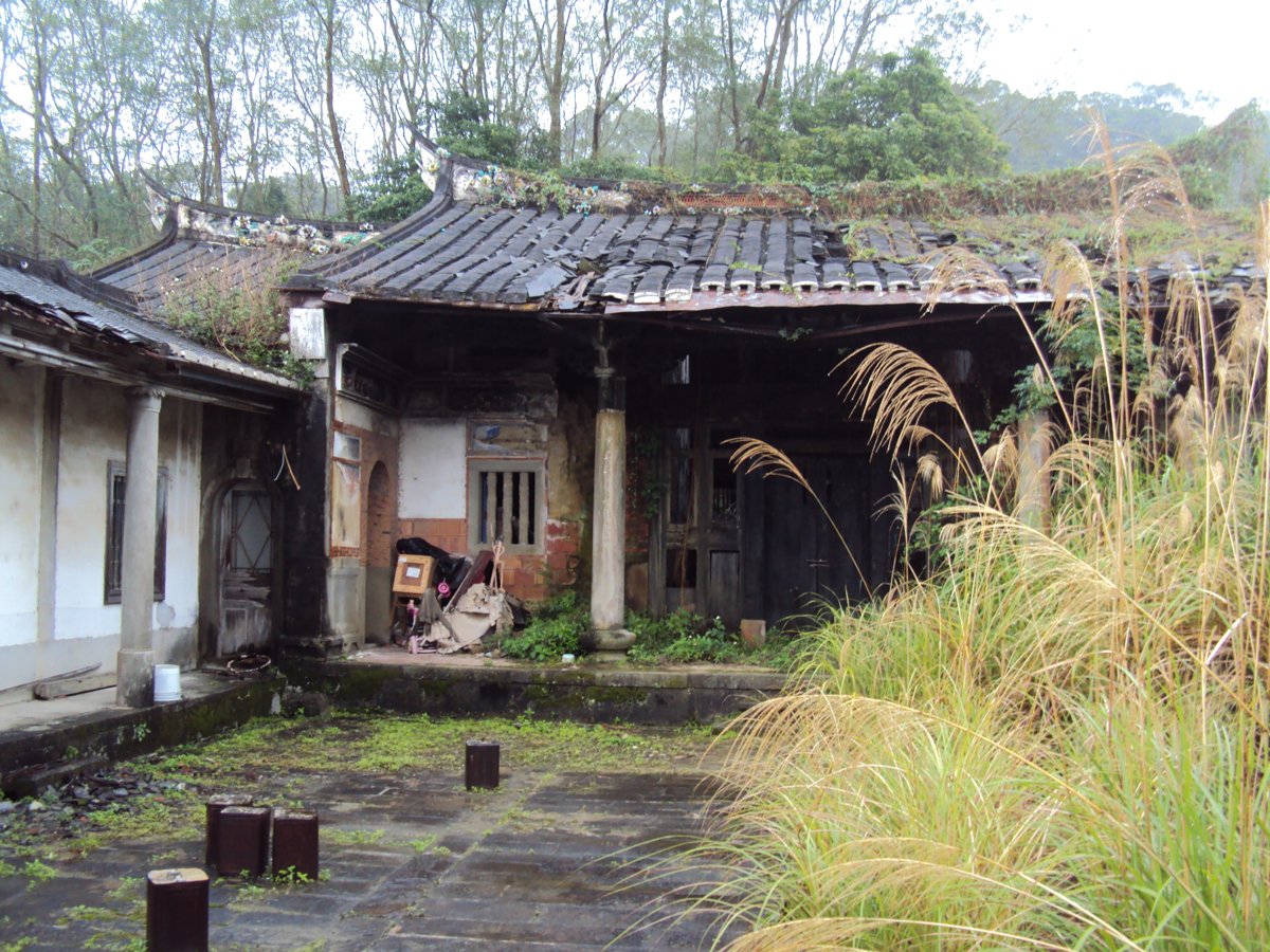 DSC01745.JPG - 微雨  北埔山城