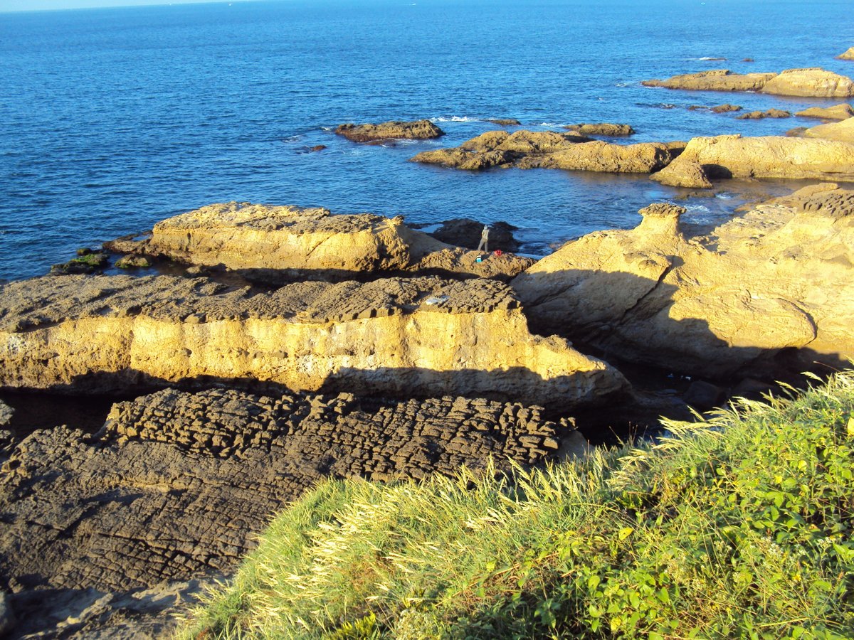 DSC00364.JPG - 水湳洞  海岸岩石之美