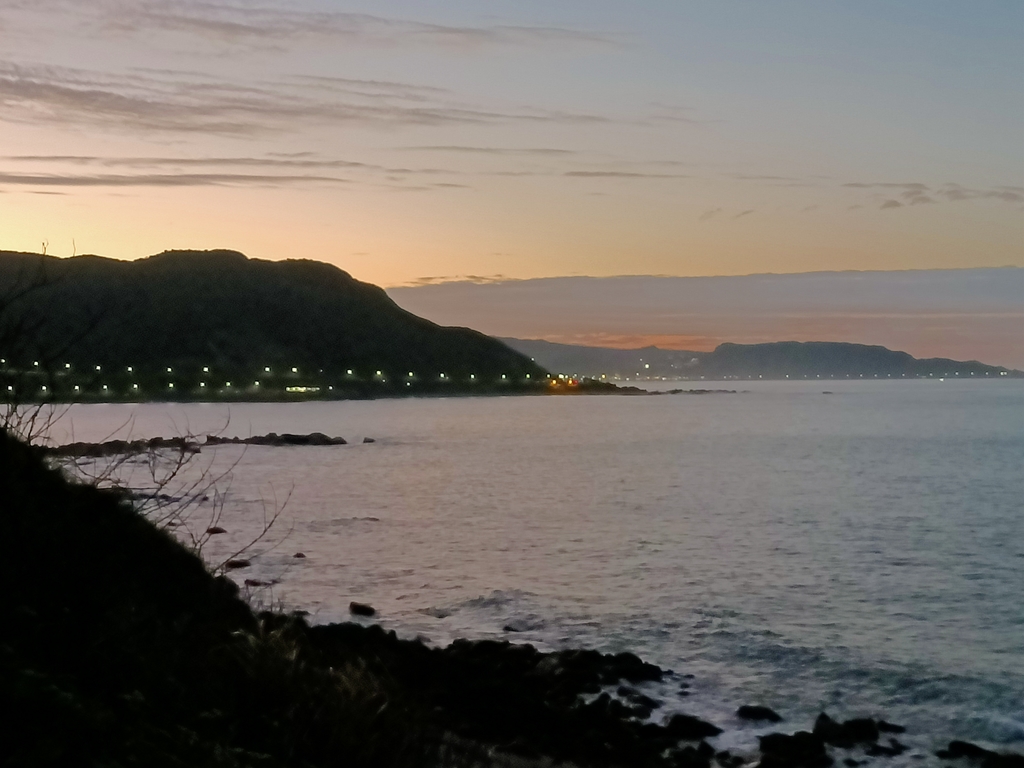 IMG20210121175037.jpg - 基隆  外木山  濱海大道  之夜色