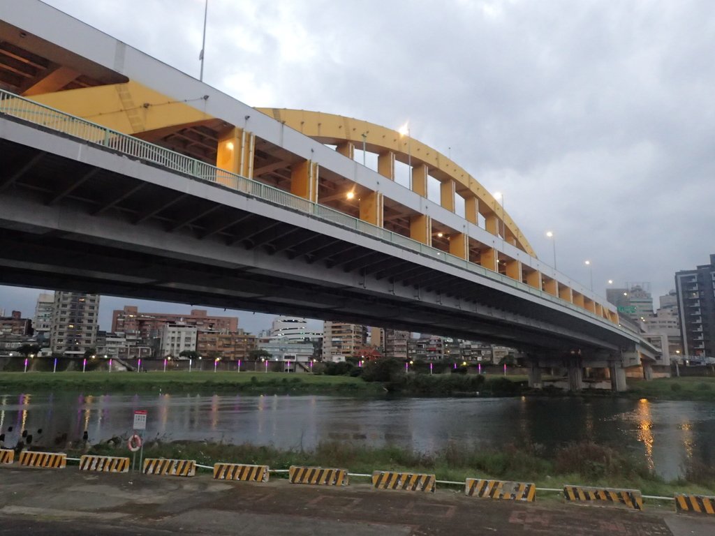 P1264257.JPG - 松山  麥帥二橋光影