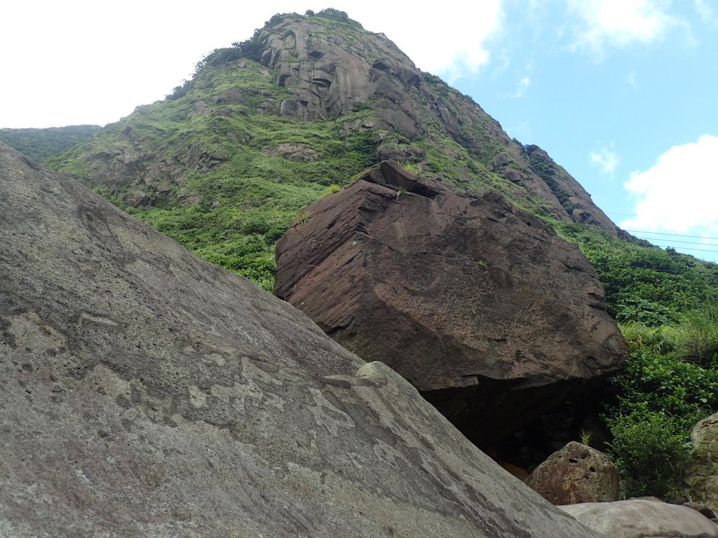 P8317605.JPG - 瑞芳  雷霆岩下之  溪谷風情