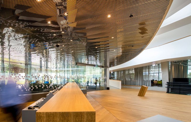 knauf-amf-mondena-perforated-metal-ceiling-in-the-reception-area-of-the-hotel-amarin-rovinj-croatia.jpg - 當代空間設計之思維