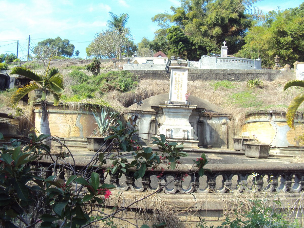 DSC02626.JPG - 旗山  吳萬順家族墓園