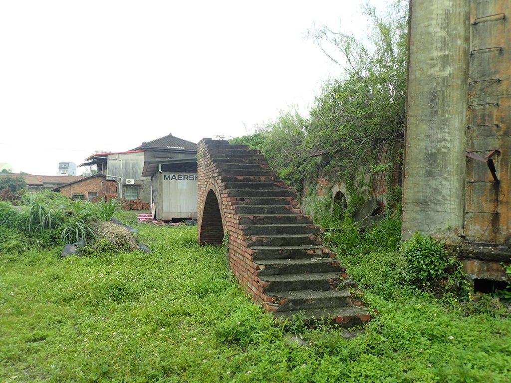 P4214774.JPG - 花壇  橋頭  八卦窯