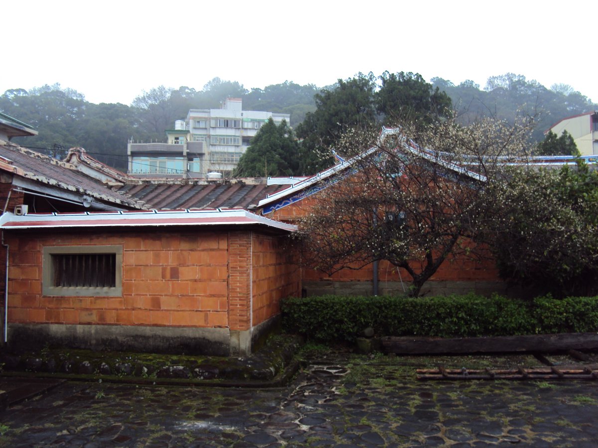 DSC01761.JPG - 微雨  北埔山城