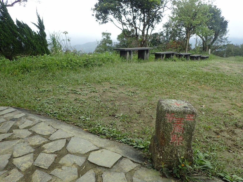 P3018883.JPG - 深坑  土庫岳登山步道  (02)