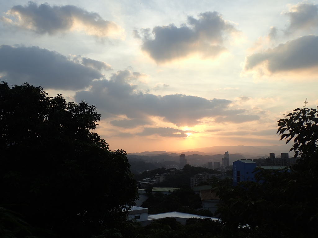 P9309281.JPG - 基隆  圓窗領夕照