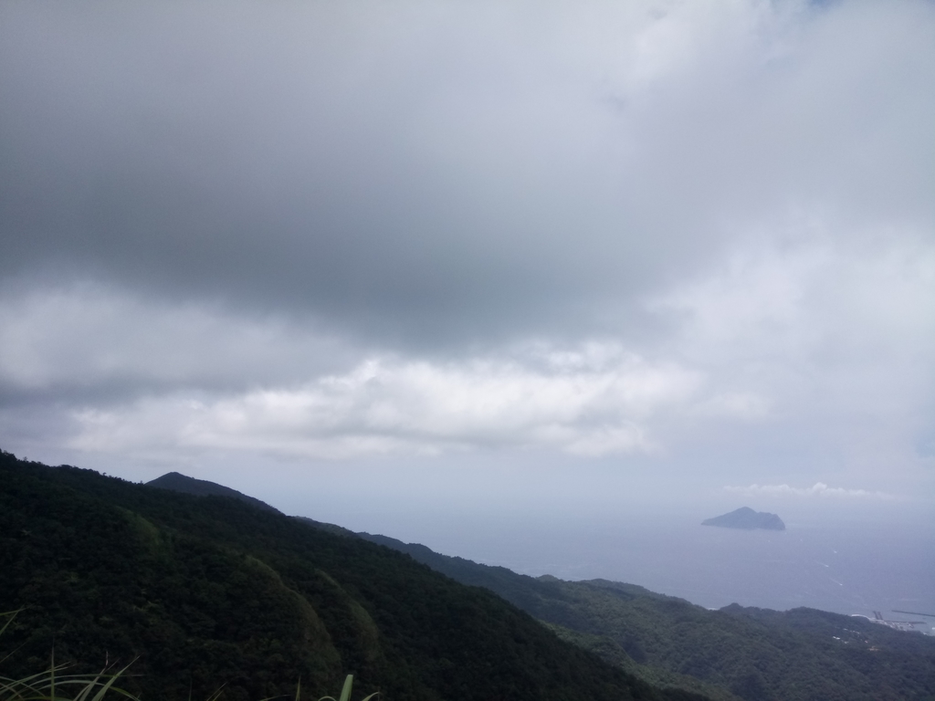 DSC_4635.JPG - 登  頭城  鶯子嶺山  (未竟)