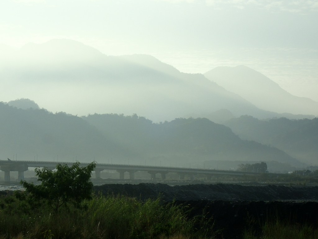 P1073090.JPG - 集集  集鹿大橋  晨光之美