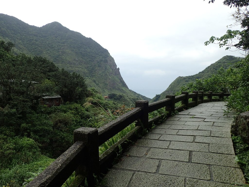 P3240583.JPG - 金瓜石之  外九份溪圳橋