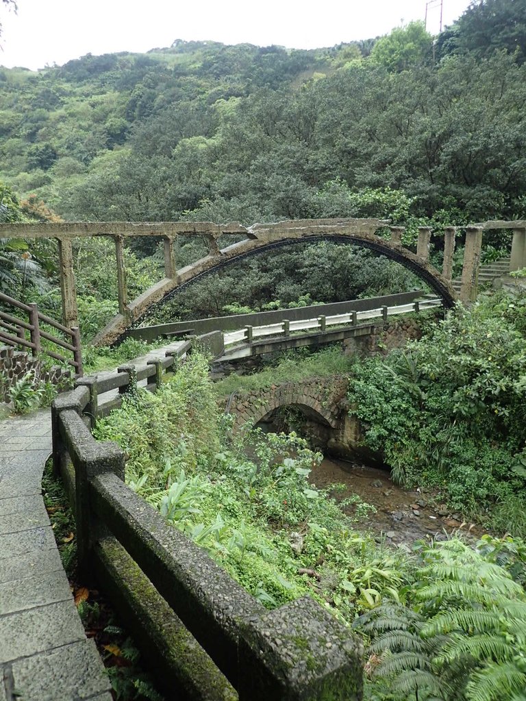 P3240586.JPG - 金瓜石之  外九份溪圳橋