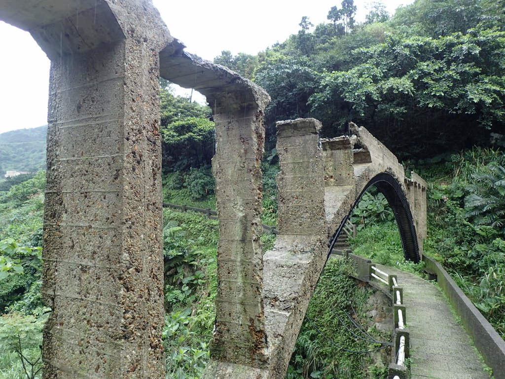 P3240596.JPG - 金瓜石之  外九份溪圳橋