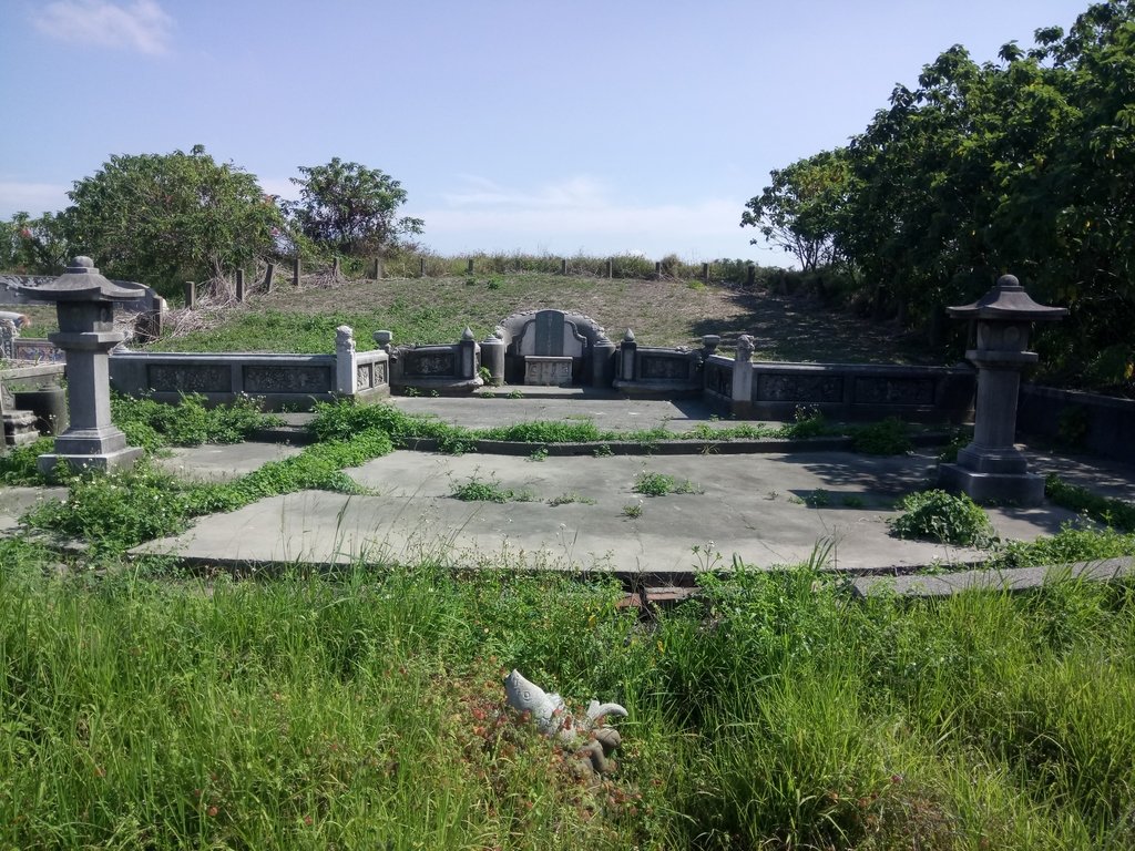 DSC_7217.JPG - 元長  龍岩厝  吳新丁墓園