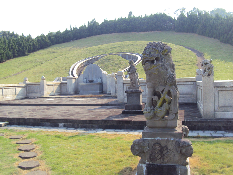 快官  辜顯榮墓園