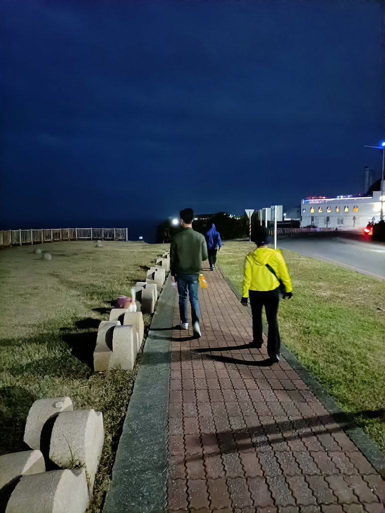 IMG20210121180335.jpg - 基隆  外木山  濱海大道  之夜色