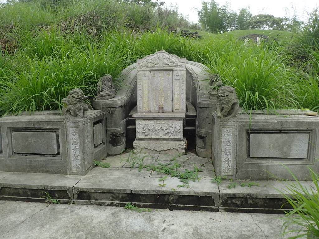 草屯  林大波墓