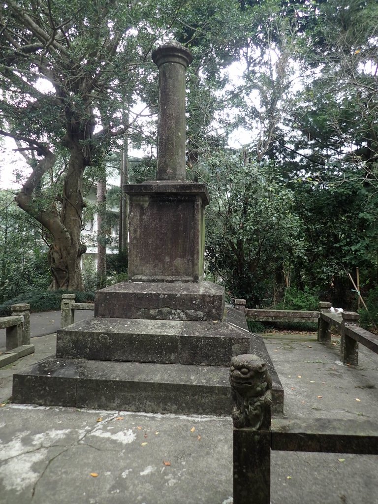 PA064651.JPG - 大湖  法雲禪寺  開拓紀念碑