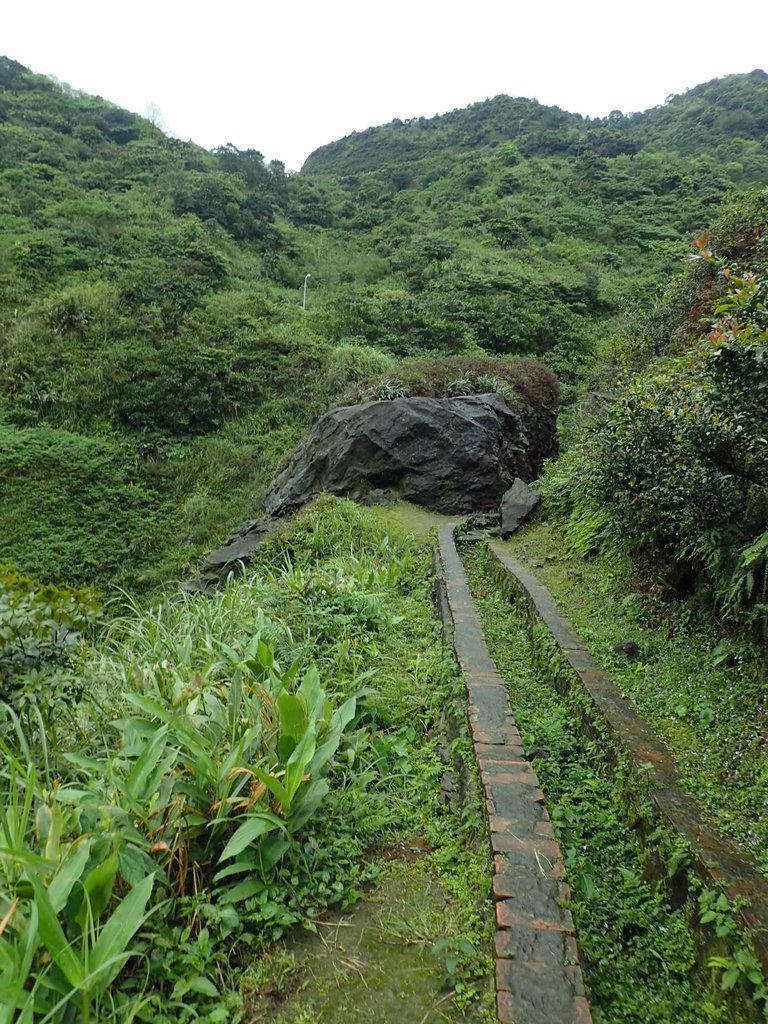 P3240561.JPG - 金瓜石之  內九份溪圳橋