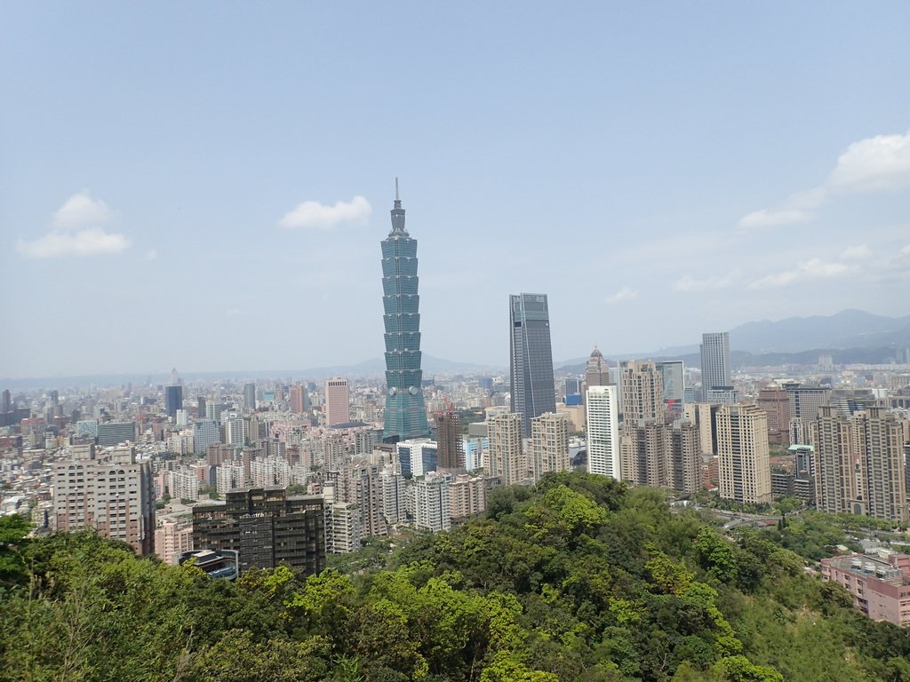 P3250812.JPG - 夏日  小登象山