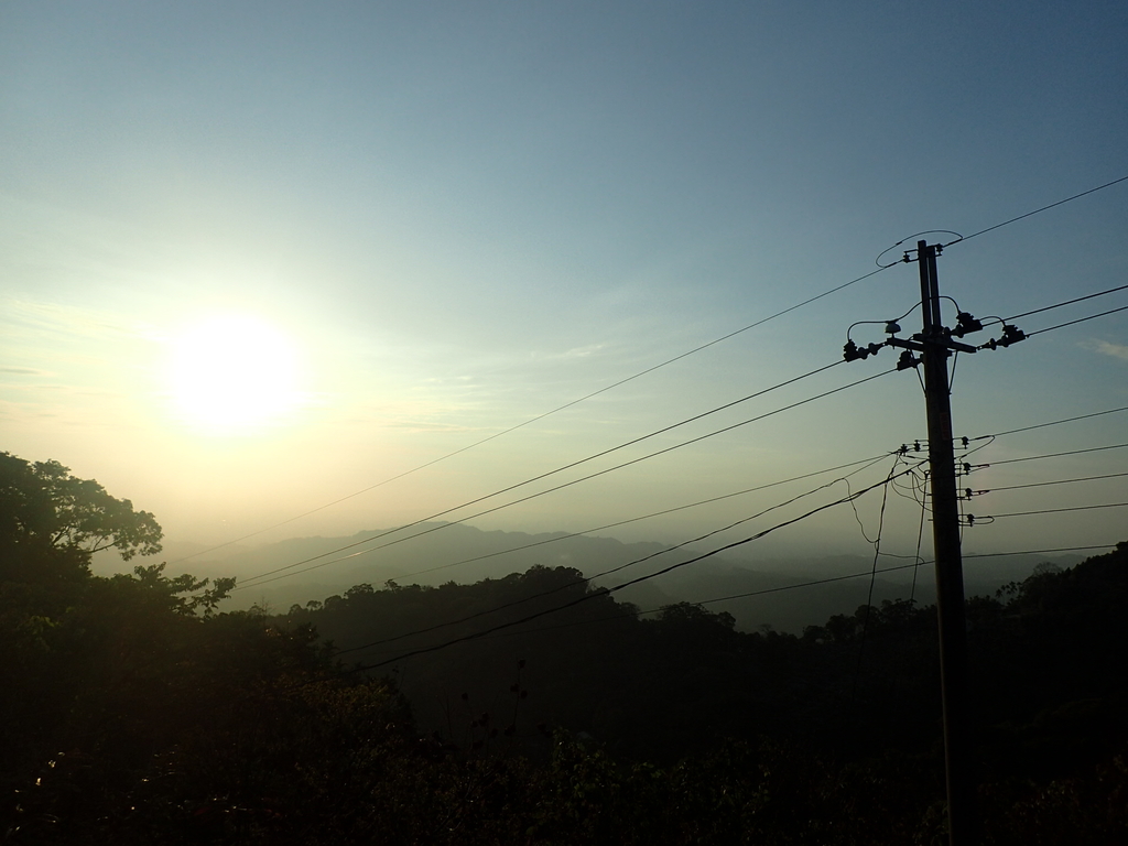 P2276022.JPG - 太平  酒桶山  暮色之美