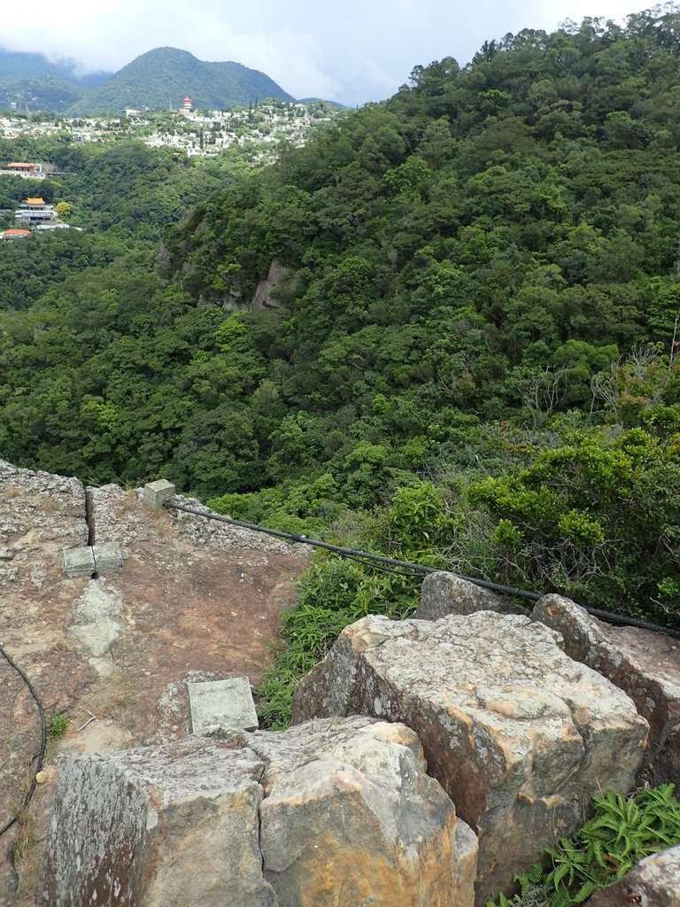 P9238354.JPG - 北投  熱海岩場