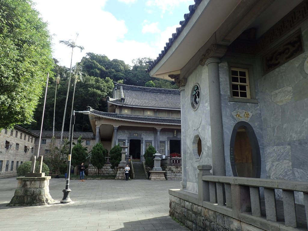 PB300482.JPG - 中和  圓通禪寺  建築之美