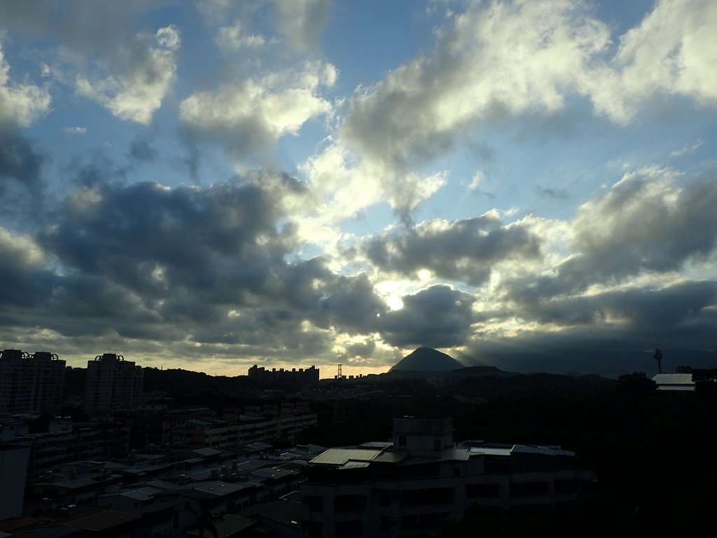 PA114965.JPG - 貂山曉日之  18