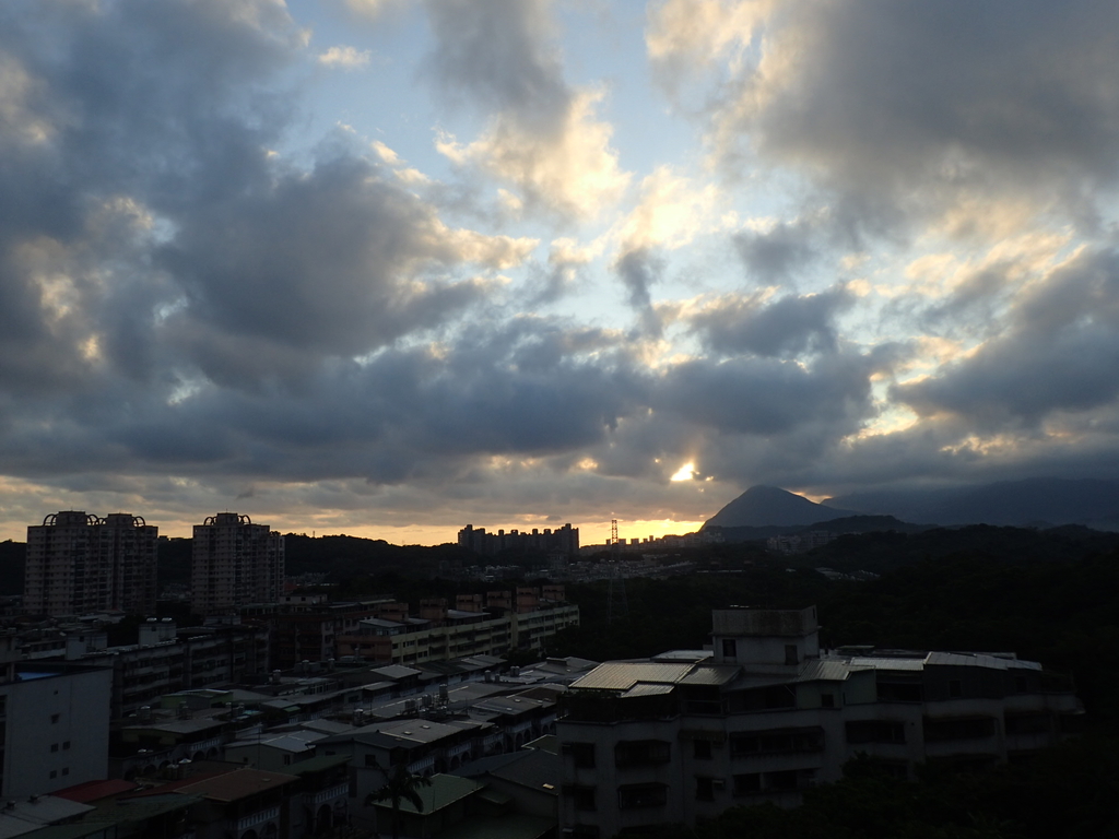 PA114929.JPG - 貂山曉日之  18