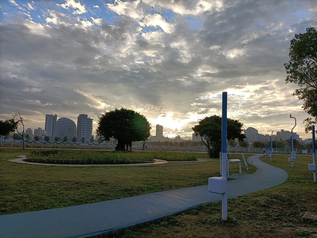 台中  水湳  中央公園晨光