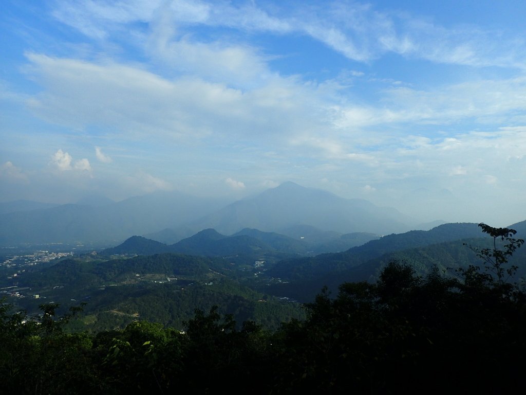 PA282178.JPG - 魚池  金龍山  (槌子寮山)