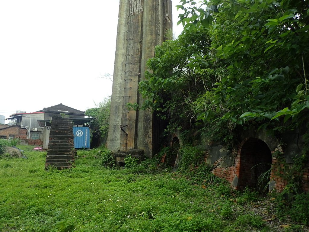 P4214773.JPG - 花壇  橋頭  八卦窯