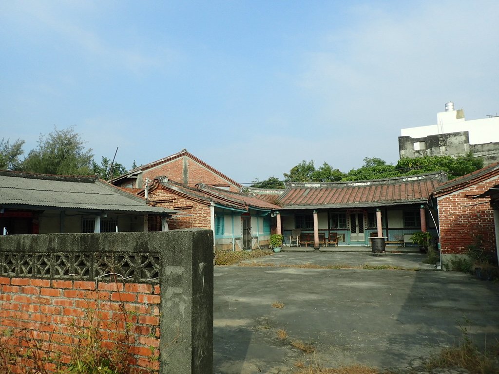 PB239980.JPG - 口湖  梧南村  李家古厝