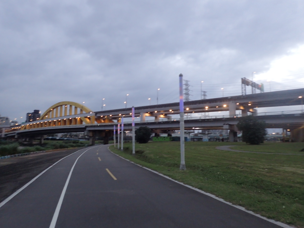 P1264250.JPG - 松山  麥帥二橋光影