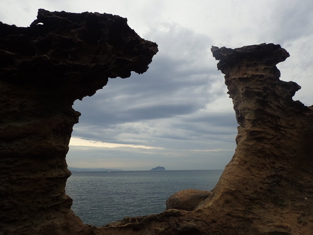 P6221046.JPG - 瑞芳  哩咾海岸  奇岩之美